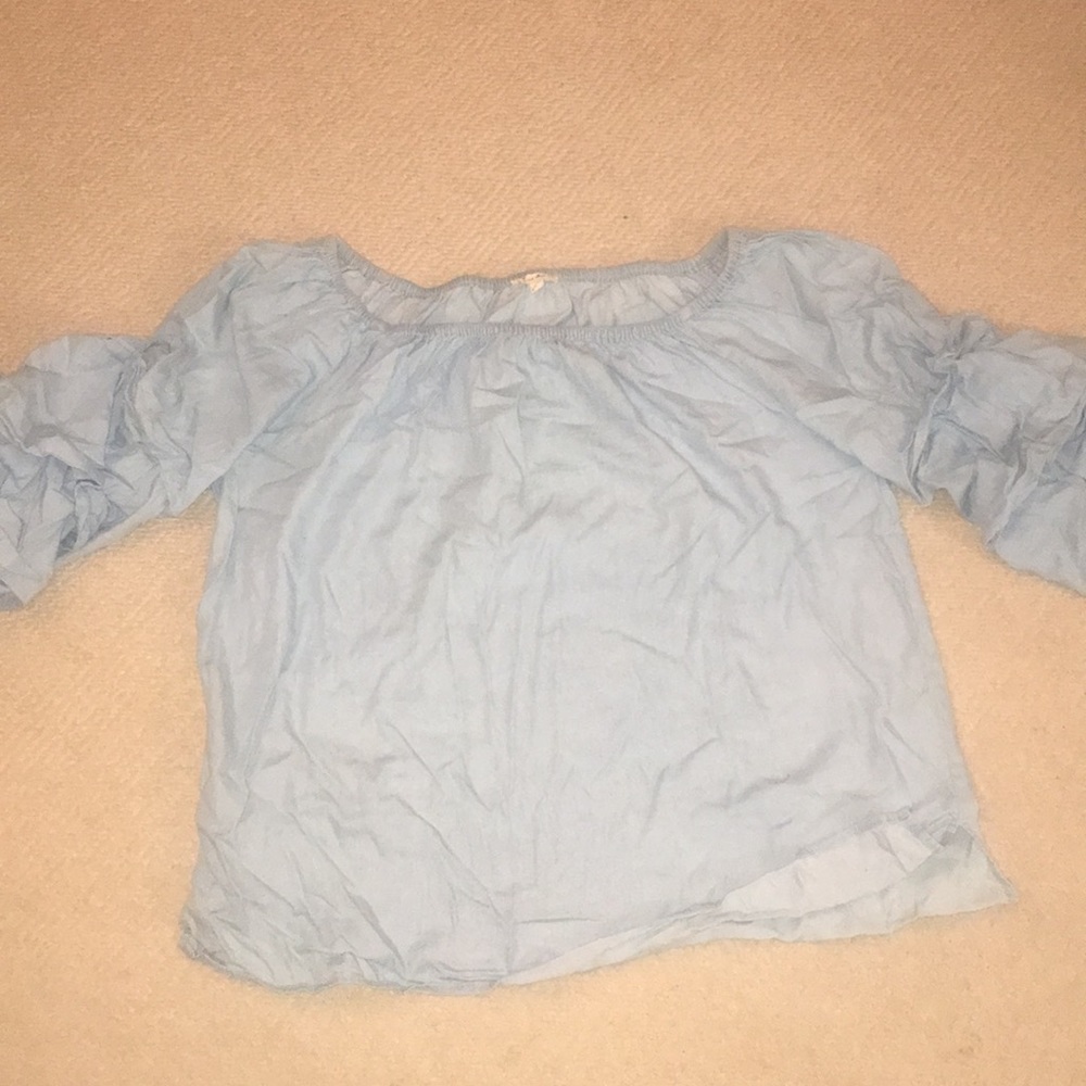 Off the shoulders cotton top